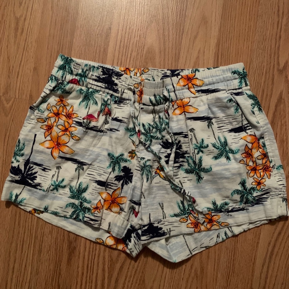 Women’s printed shorts
